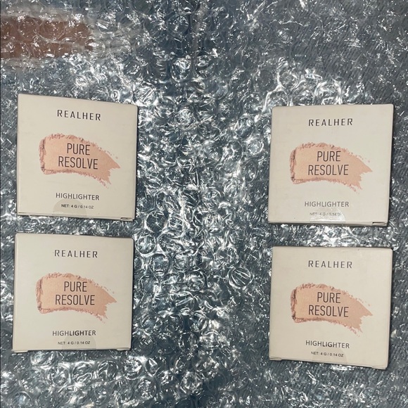 NEW RealHer Pure Resolve Highlighter - Champagne Beige Glow - Picture 7 of 8